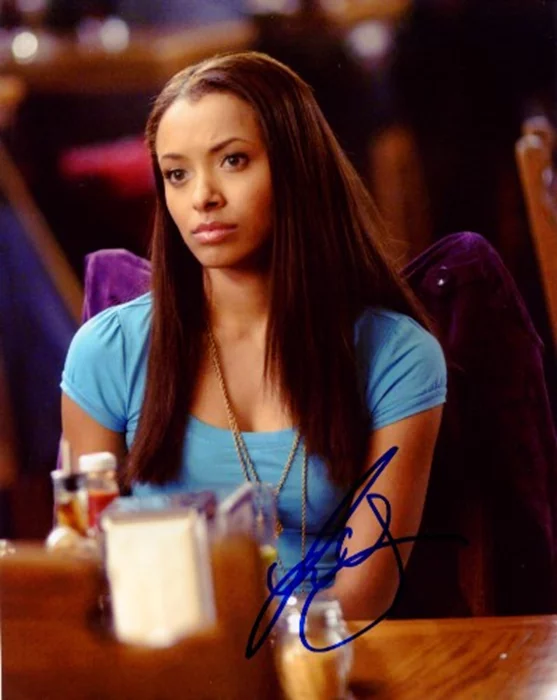 Katerina Graham autograph