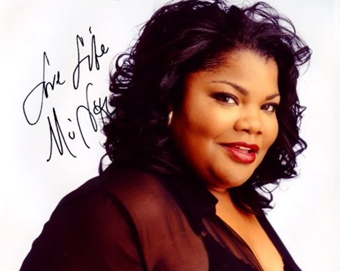 Mo'Nique autograph