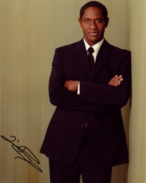Tim Russ autograph