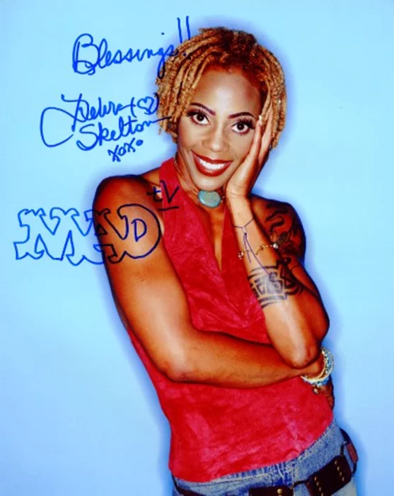 Debra Skelton autograph