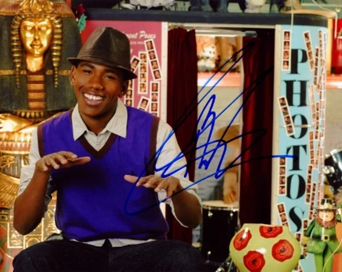 Brandon Smith autograph