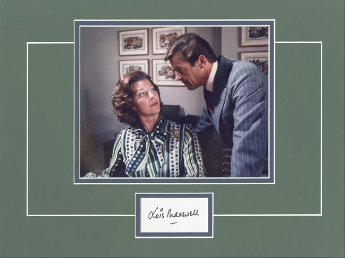 Lois Maxwell autograph