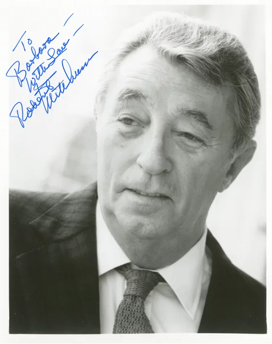 Robert Mitchum autograph