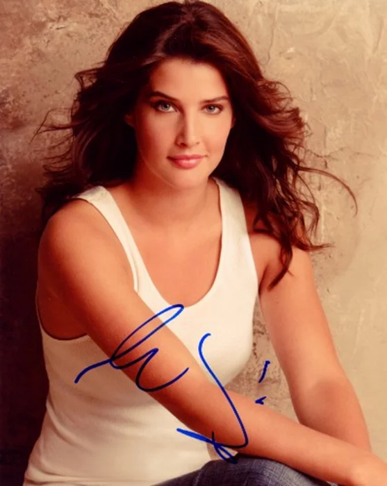 Cobie Smulders autograph