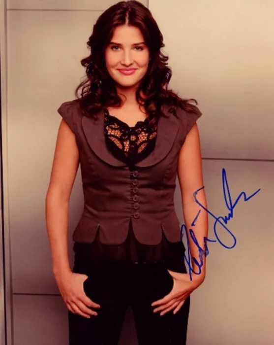 Cobie Smulders autograph