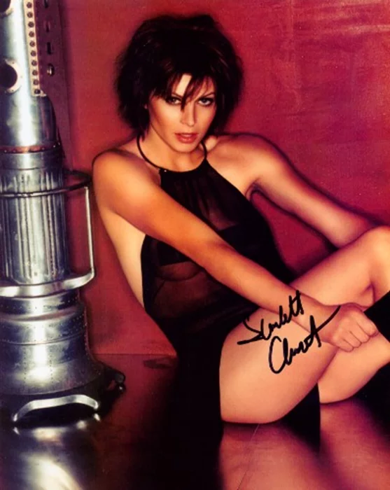 Scarlett Chorvat autograph