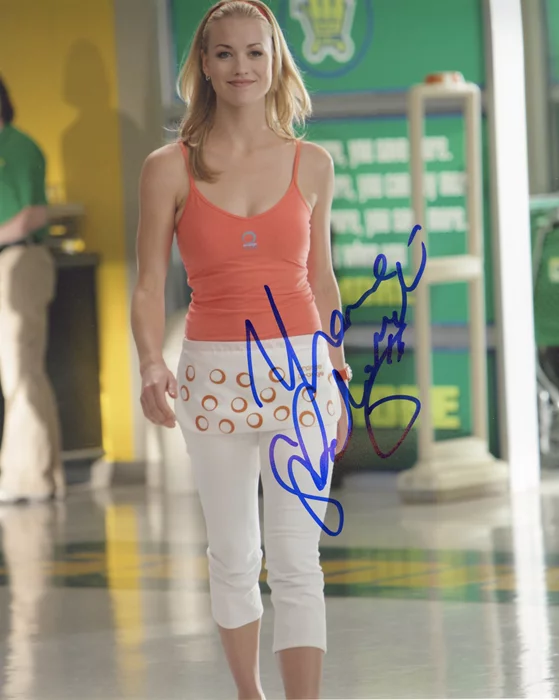 Yvonne Strahovski autograph
