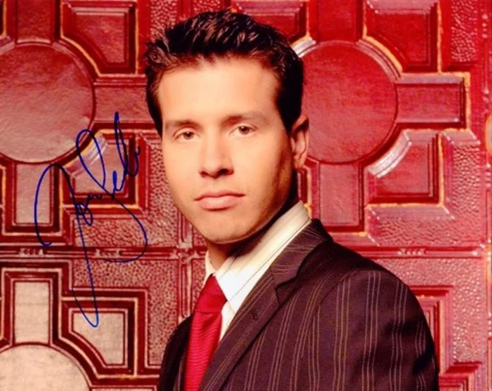 Jon Seda autograph