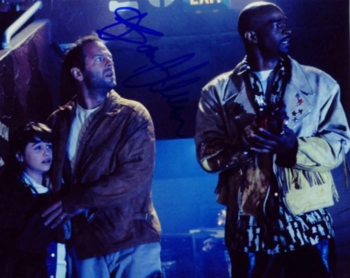 Bruce Willis autograph