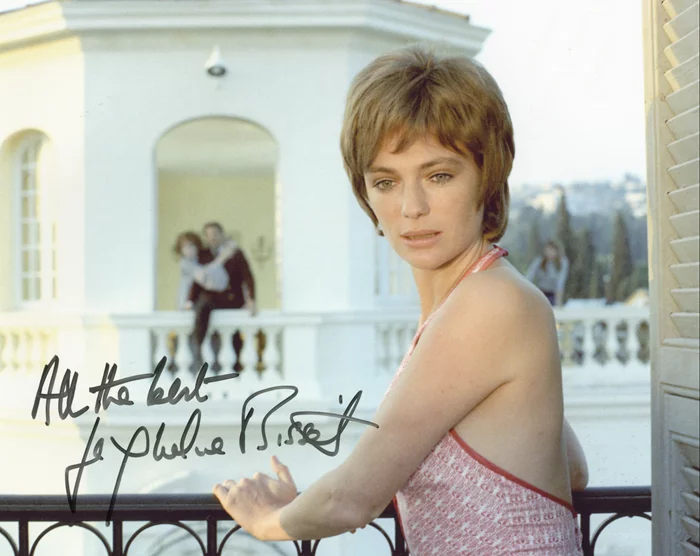Jacqueline Bisset autograph