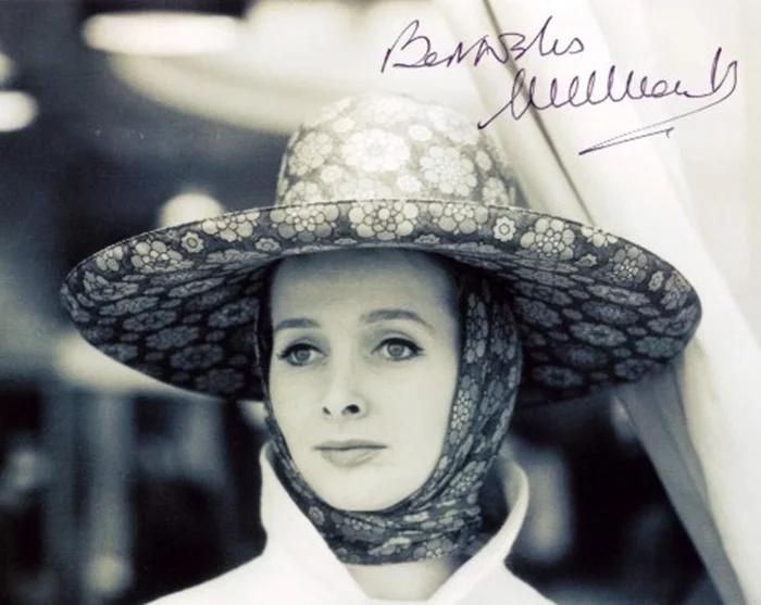 Millicent Martin autograph
