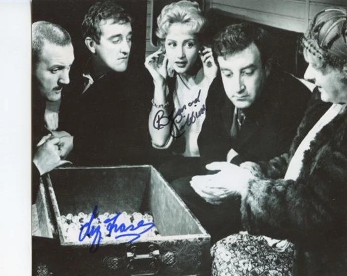 Two Way Stretch autograph