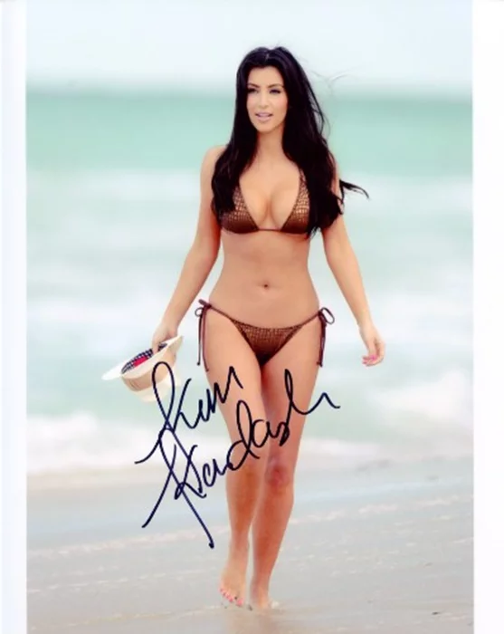 Kim Kardashian autograph