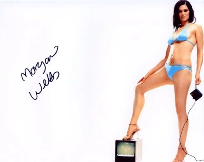 Morgan Webb autograph