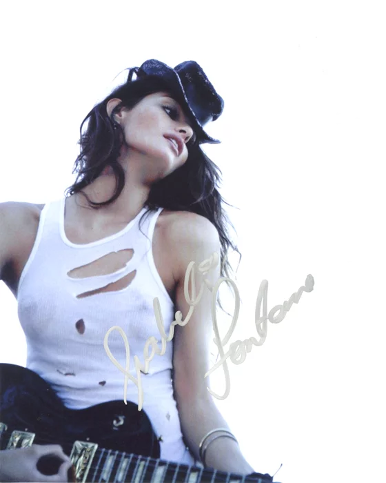 Isabeli Fontana autograph