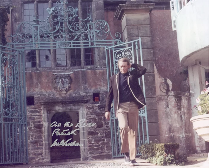 Patrick McGoohan autograph