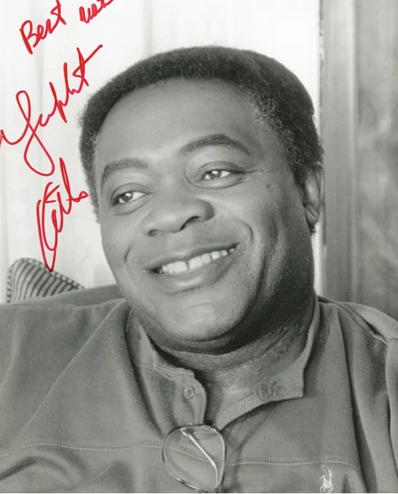 Yaphet Kotto autograph