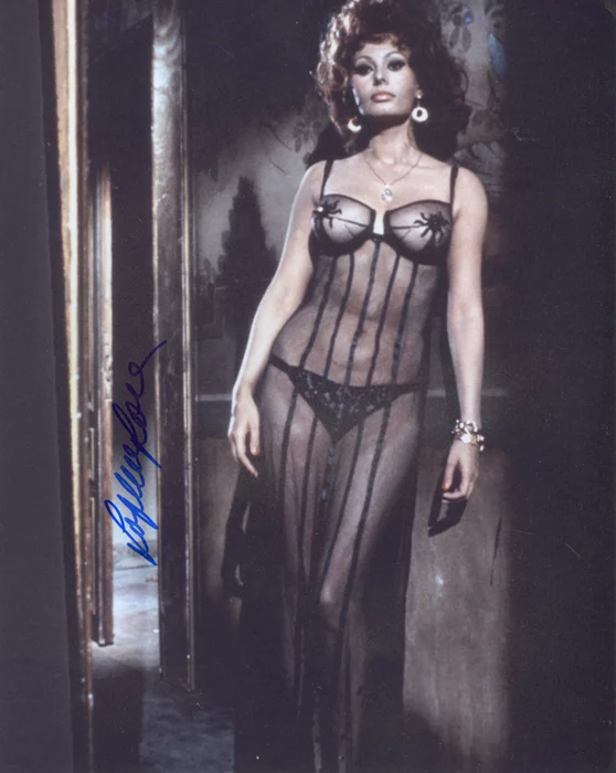 Sophia Loren autograph