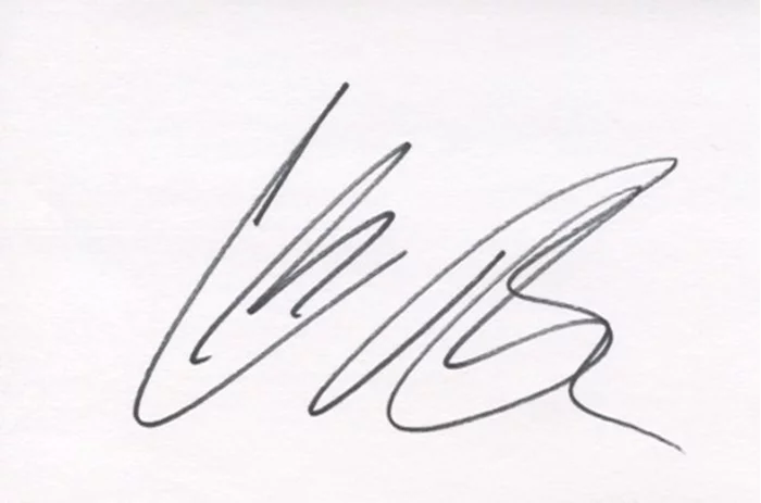 Lucas Till autograph