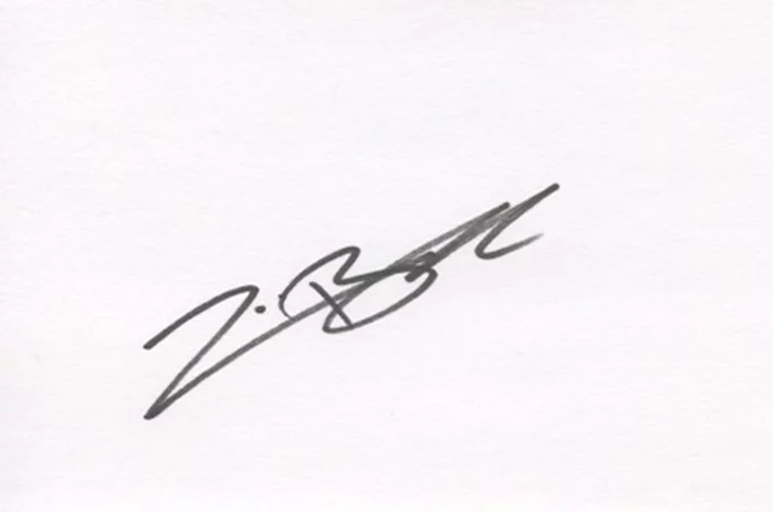 Zoe Bell autograph