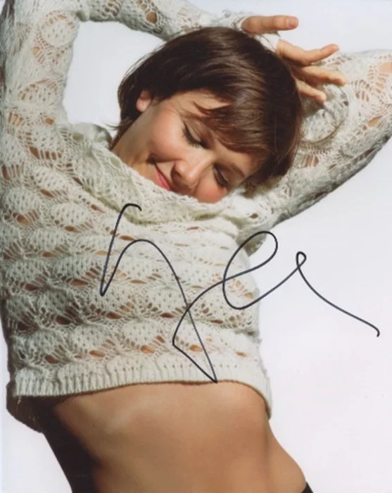 Maggie Gyllenhaal autograph