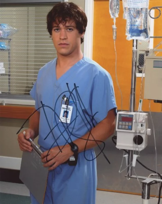 T.R. Knight autograph
