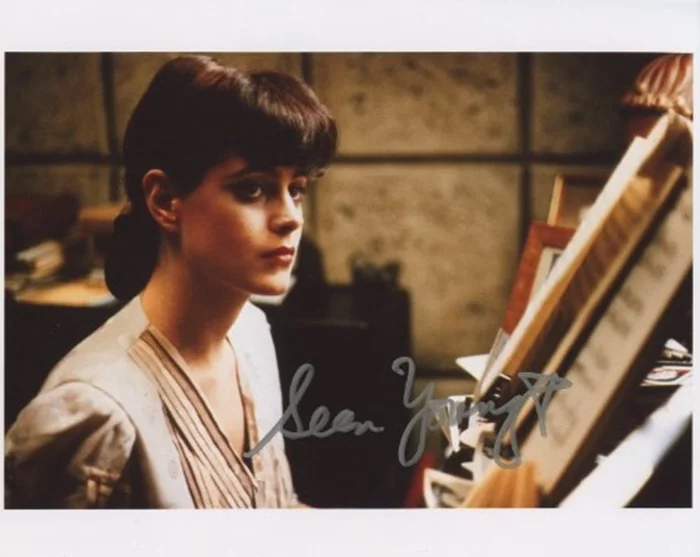 Sean Young autograph