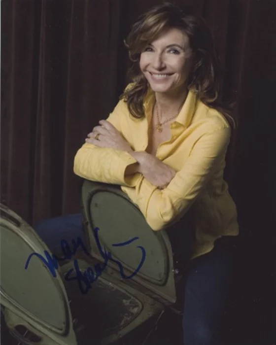 Mary Steenburgen autograph