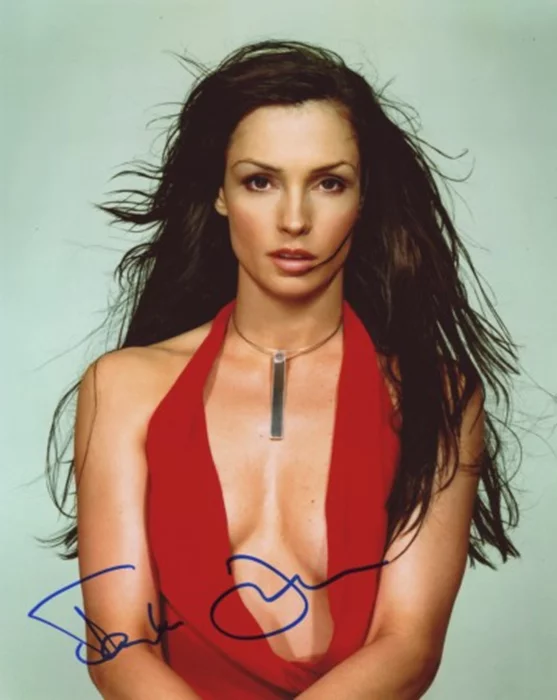 Famke Janssen autograph