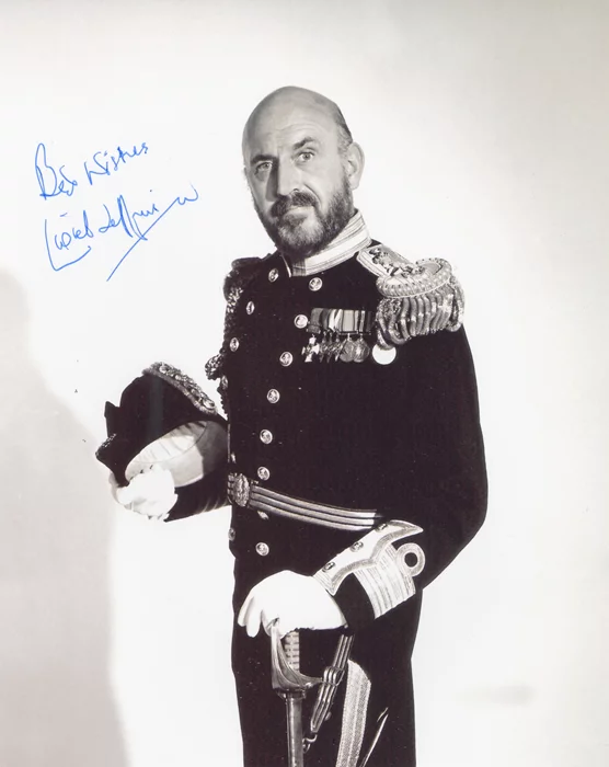 Lionel Jeffries autograph