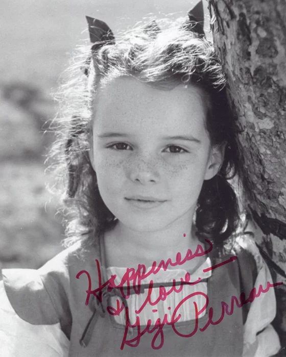 Gigi Perreau autograph