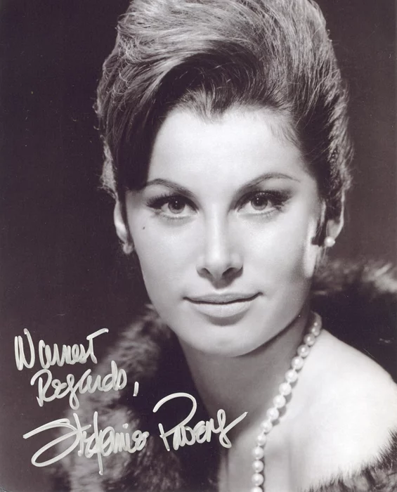 Stefanie Powers autograph