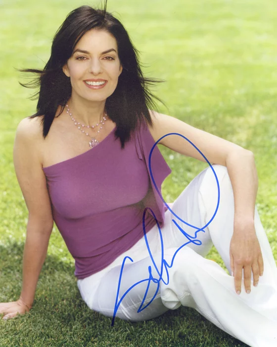 Sela Ward autograph