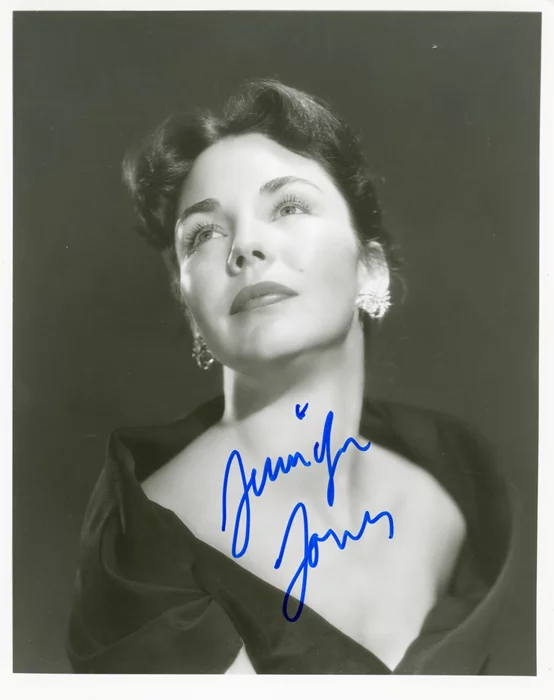Jennifer Jones autograph