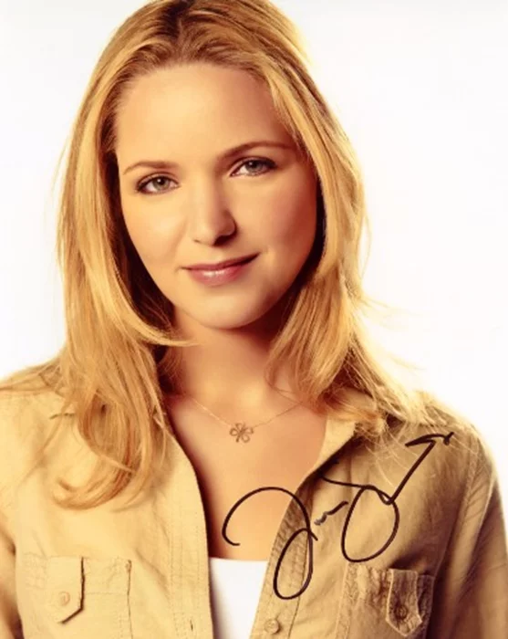 Jordana Spiro autograph