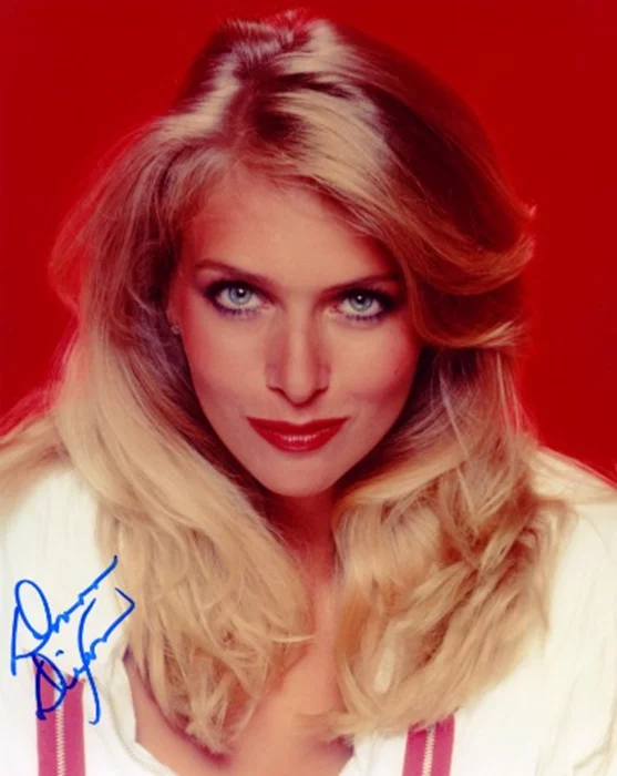 Donna Dixon autograph