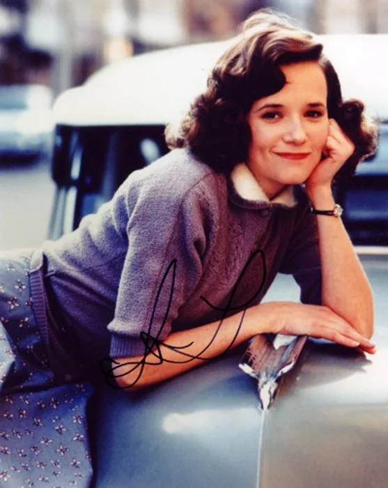 Lea Thompson autograph