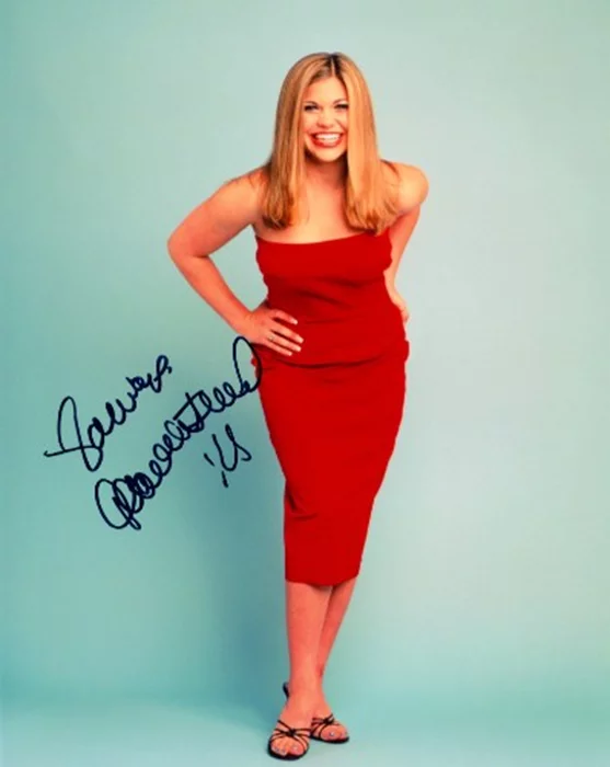 Danielle Fishel autograph