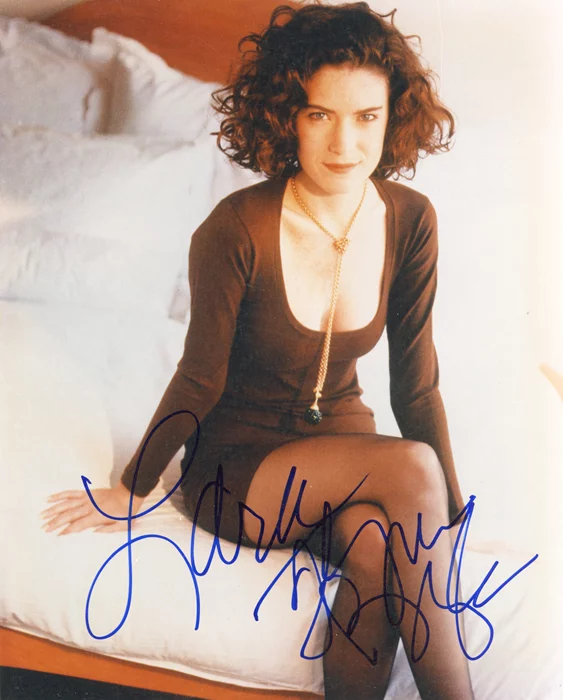 Lara Flynn Boyle autograph