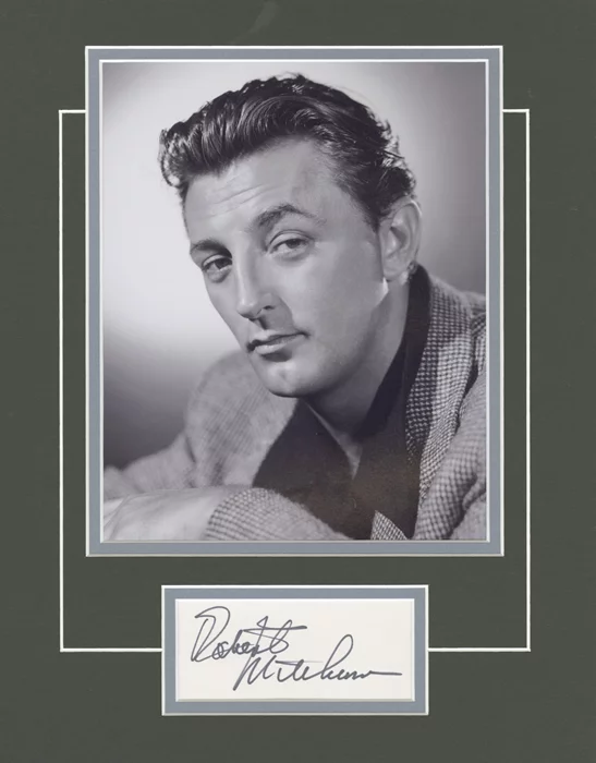 Robert Mitchum autograph