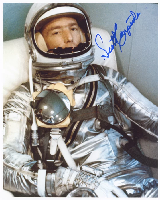 Scott Carpenter autograph