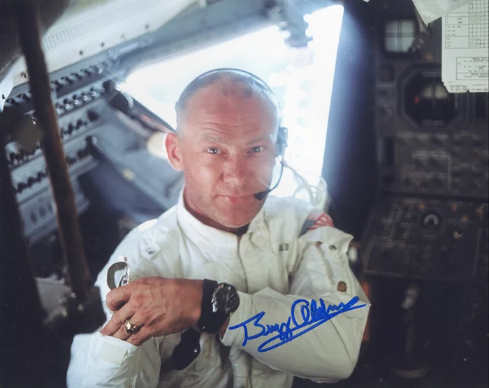 Buzz Aldrin autograph