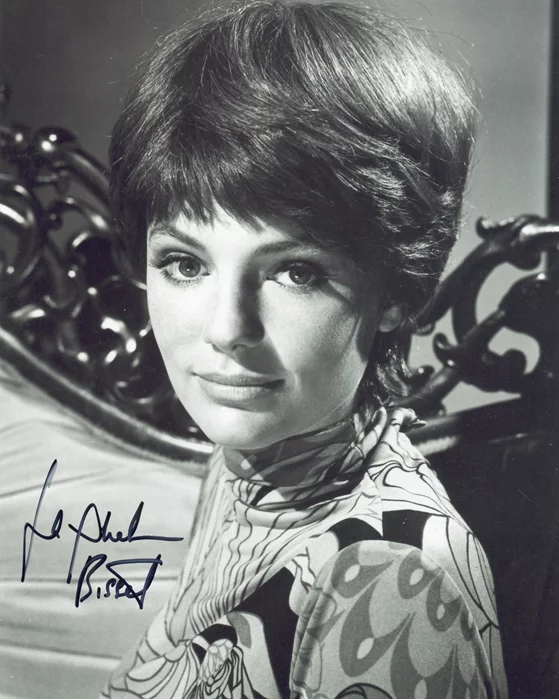 Jacqueline Bisset autograph