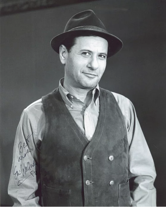 Eli Wallach autograph