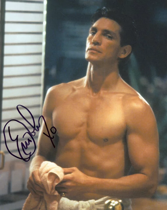 Eric Roberts autograph