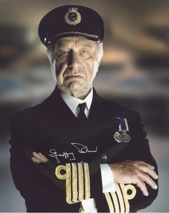 Geoffrey Palmer autograph