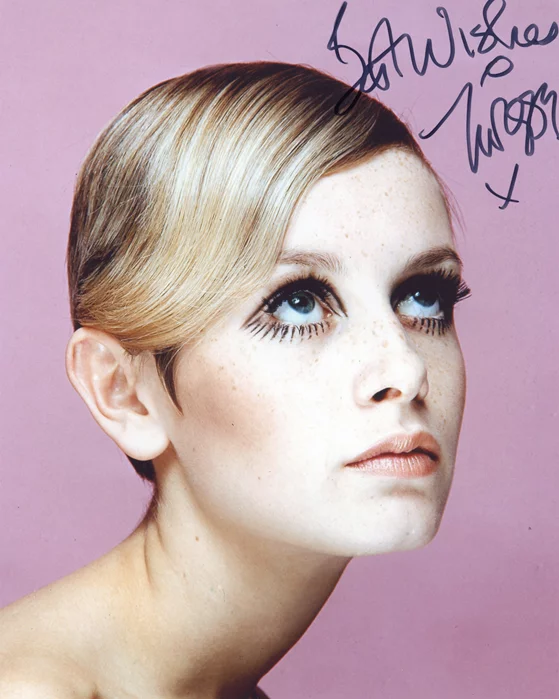 Twiggy Lawson autograph