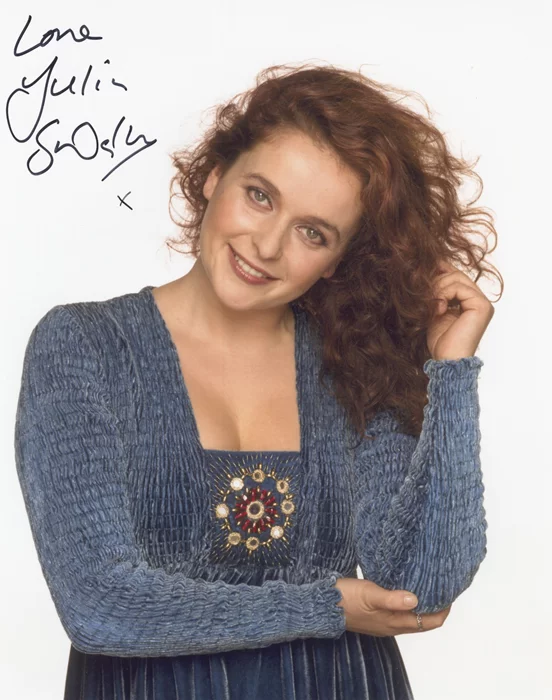 Julia Sawalha autograph