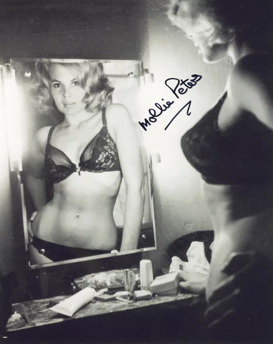 Mollie Peters autograph
