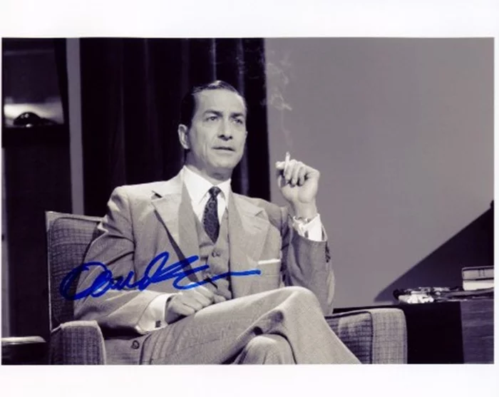 David Strathairn autograph